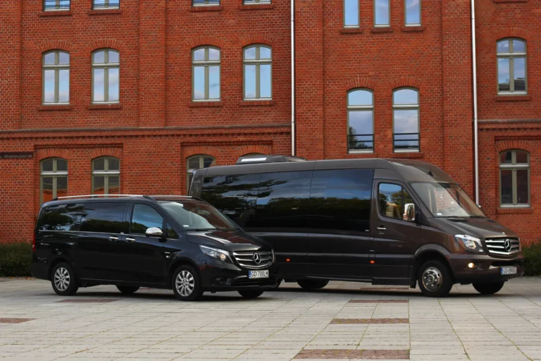Luksusowe busy i auta osobowe przygotowane do usług przewóz osób Gdańsk - profesjonalna flota Transteambus