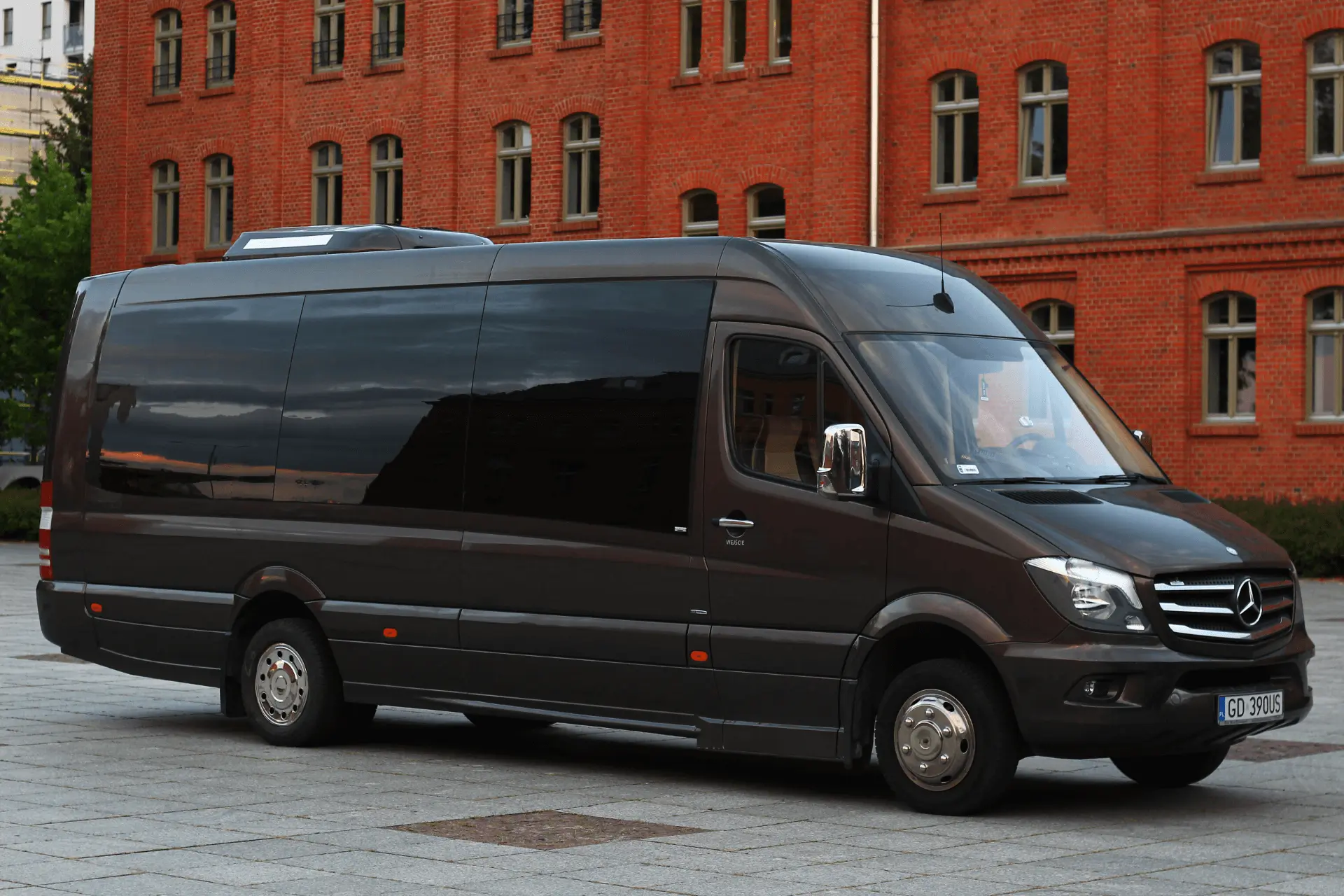Komfortowy bus Transteambus przeznaczony do usług przewóz osób Gdańsk - profesjonalna flota